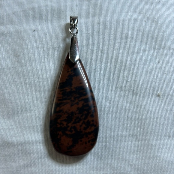Mahogany gemstone pendant - Picture 1 of 5